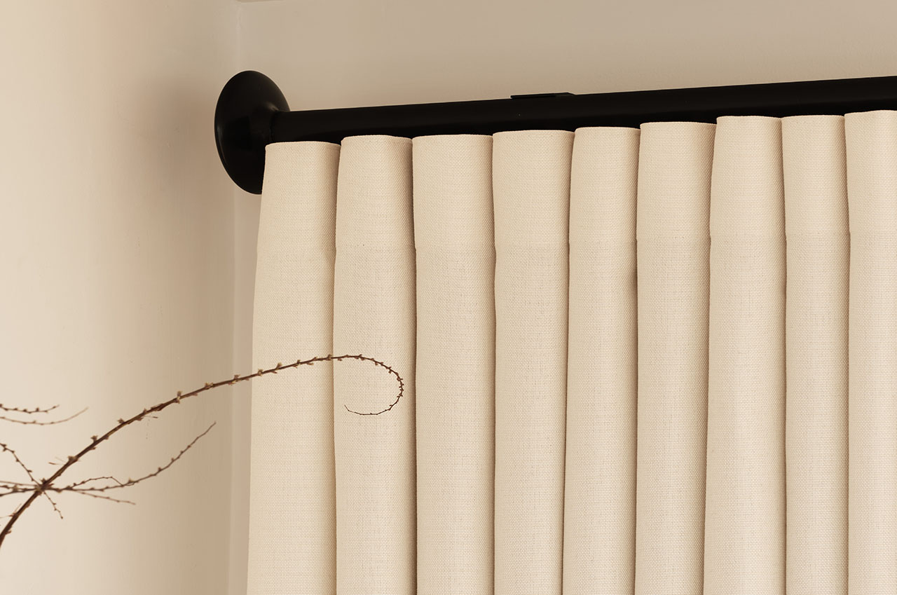 Metropole | SG 7610 | Elipse Finial + Wave Heading