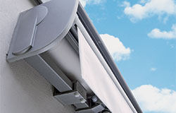 Topas open cassette awning